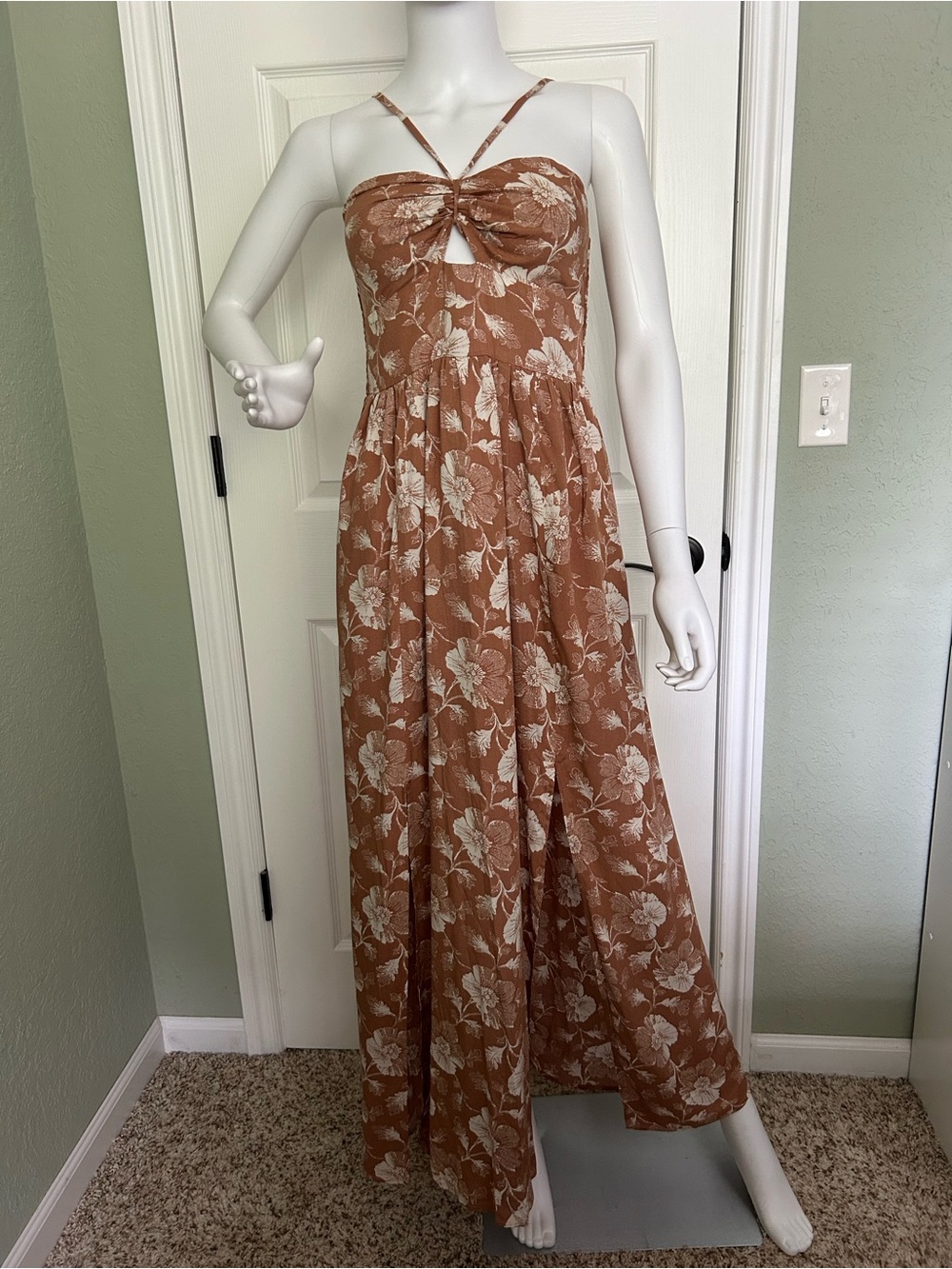 Pink Lily Rust Floral Keyhole Maxi Dress